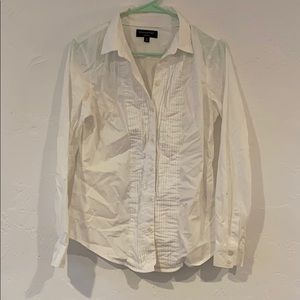 Tailored fit button down